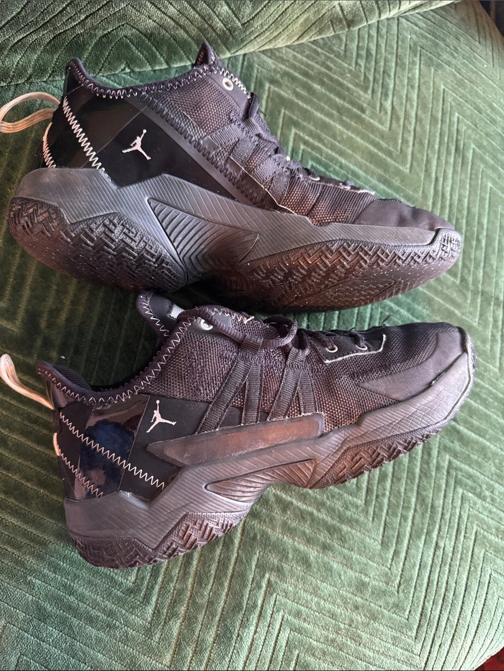 Jordan one -Take II basketball shoes with box RARE!